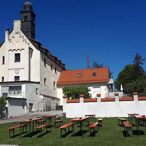  Apartment Schloss Weichs Zu Mit 2schlafzimmer Parkplatz Internet 75qm Zentrum Germany